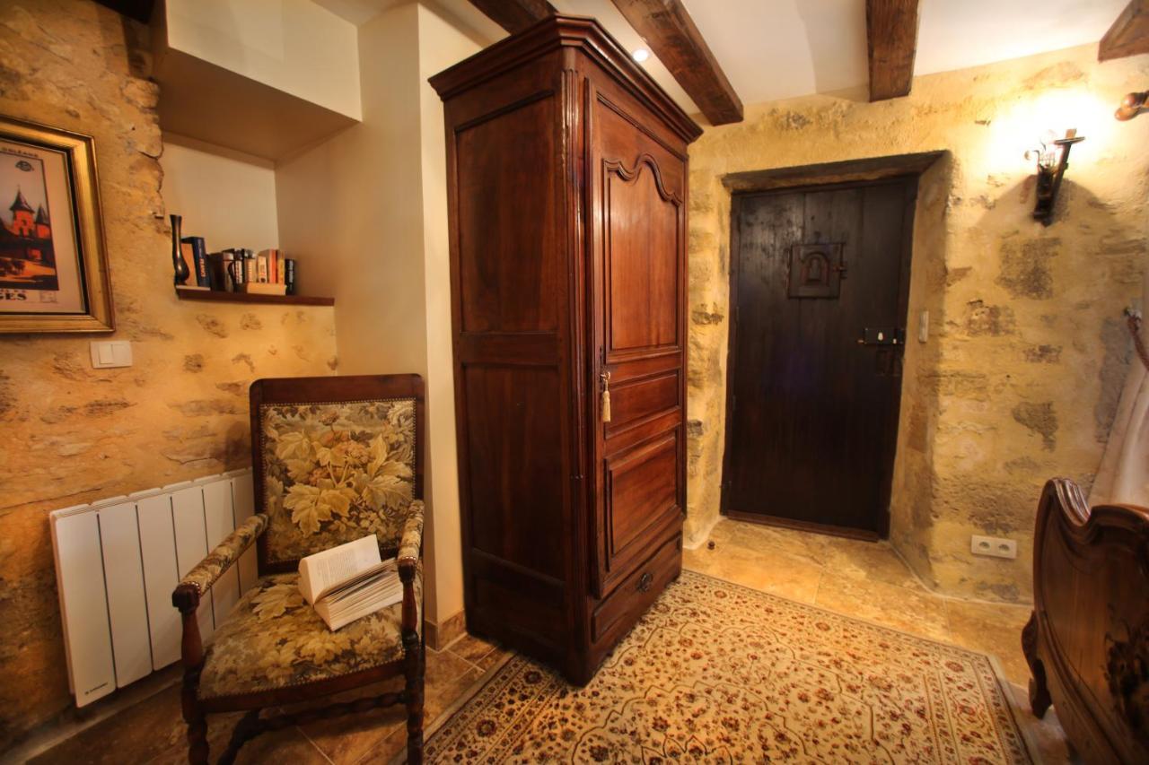 La Petite Maison Beynac-et-Cazenac Extérieur photo